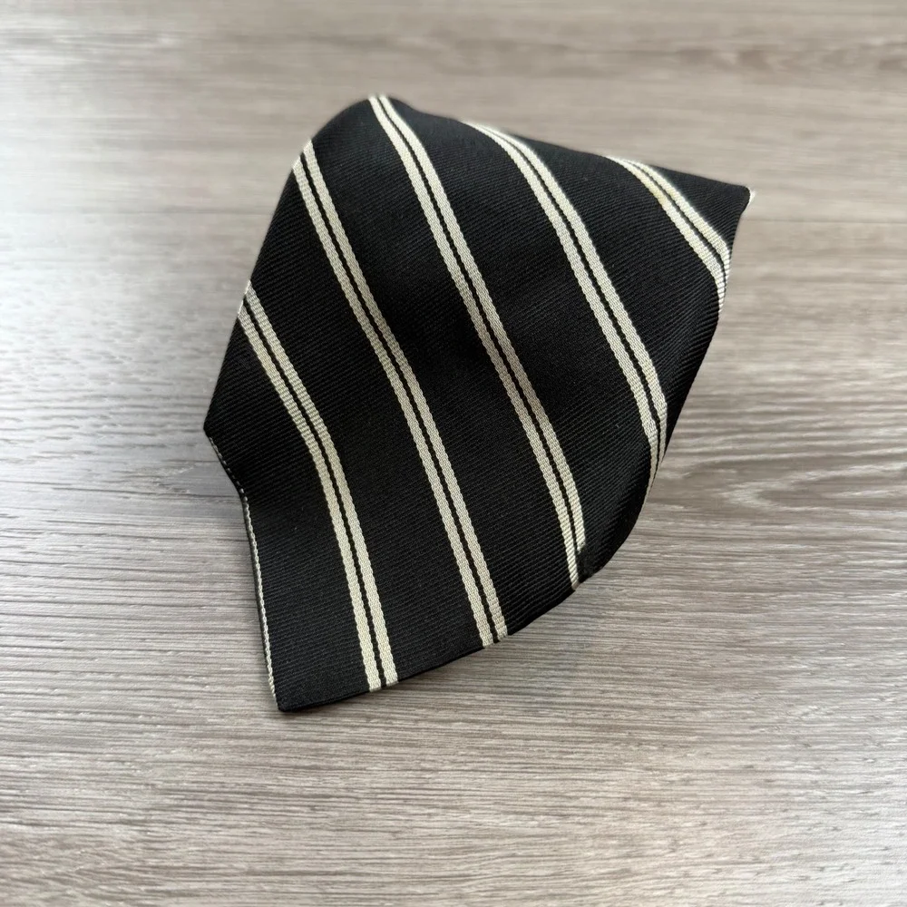Brooks Brothers Mens Silk Tie Striped Woven in England Black White 3.75in W